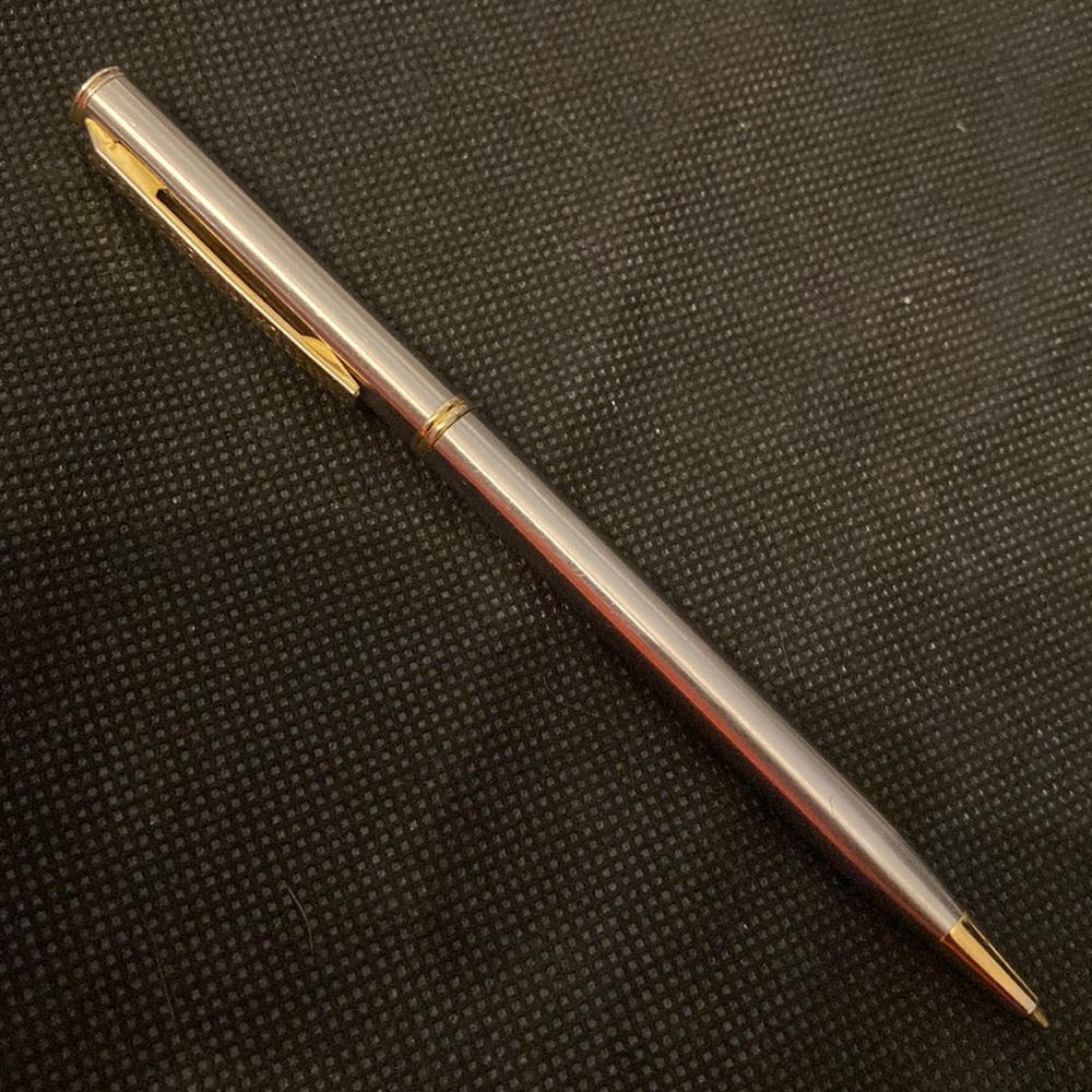 Vintage Day-timer Ball Point Twist Pen Silvertone & Gold Trim Chrome